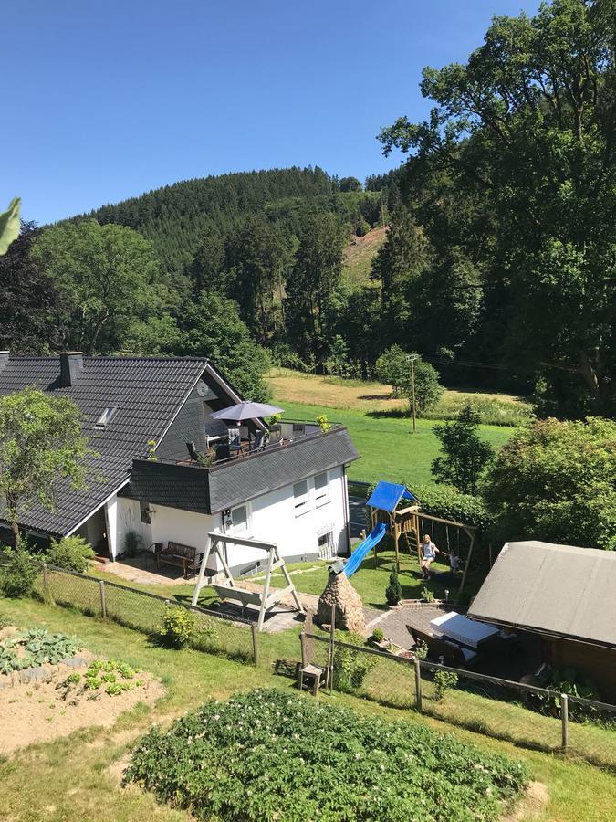 Ferienwohnung Kraehling Schmallenberg Esterno foto